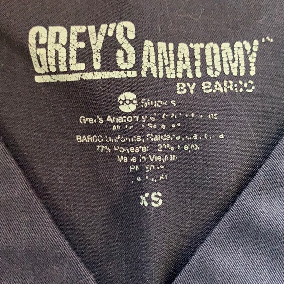 ✨Greys Anatomy ✨Scrub Top - Picture 3 of 4